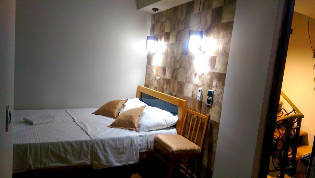 Sunny Tiflis Hotel Bagian luar foto