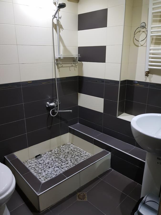 Sunny Tiflis Hotel Bagian luar foto